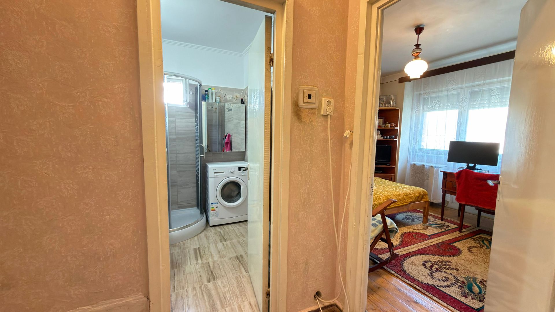 Apartament Ultracentral 3 camere Etaj I -Str. Mihai Viteazul 1- Carei - Poză 11