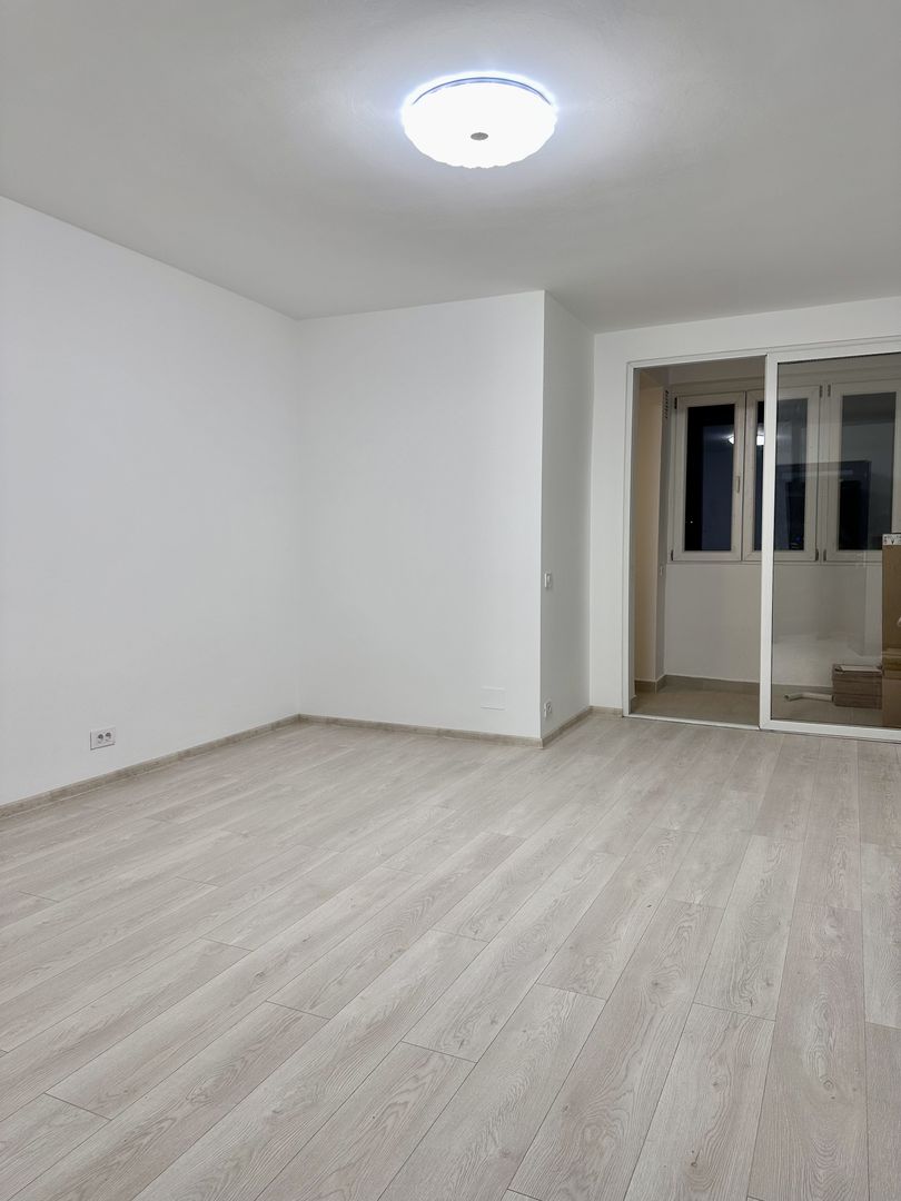 Garsoniera Lucretiu Patrascanu nr 3 - renovata complet - Poză 1