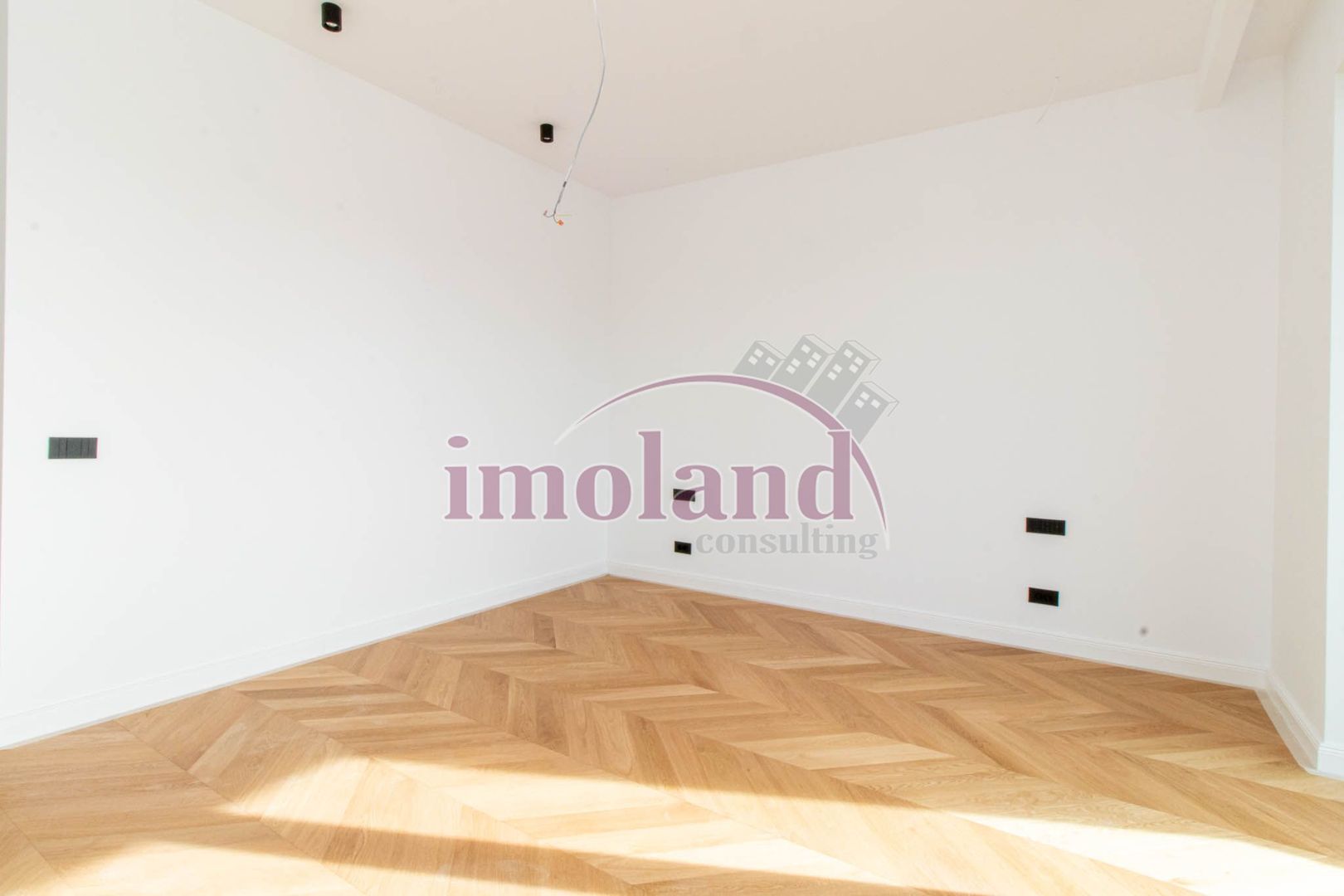 Vanzare - 4 camere - imobil boutique - Lacul Floreasca - Poză 12