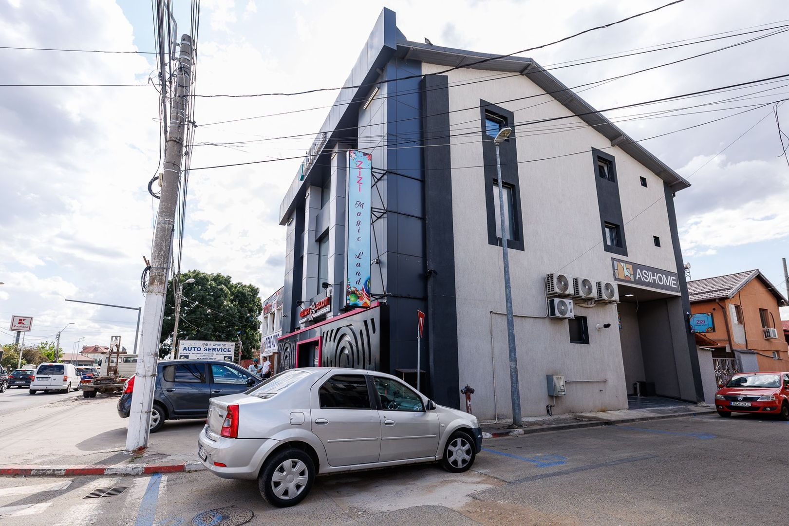 Spațiu comercial modern/showroom Voluntari-Colentina-A3 - Poză 2