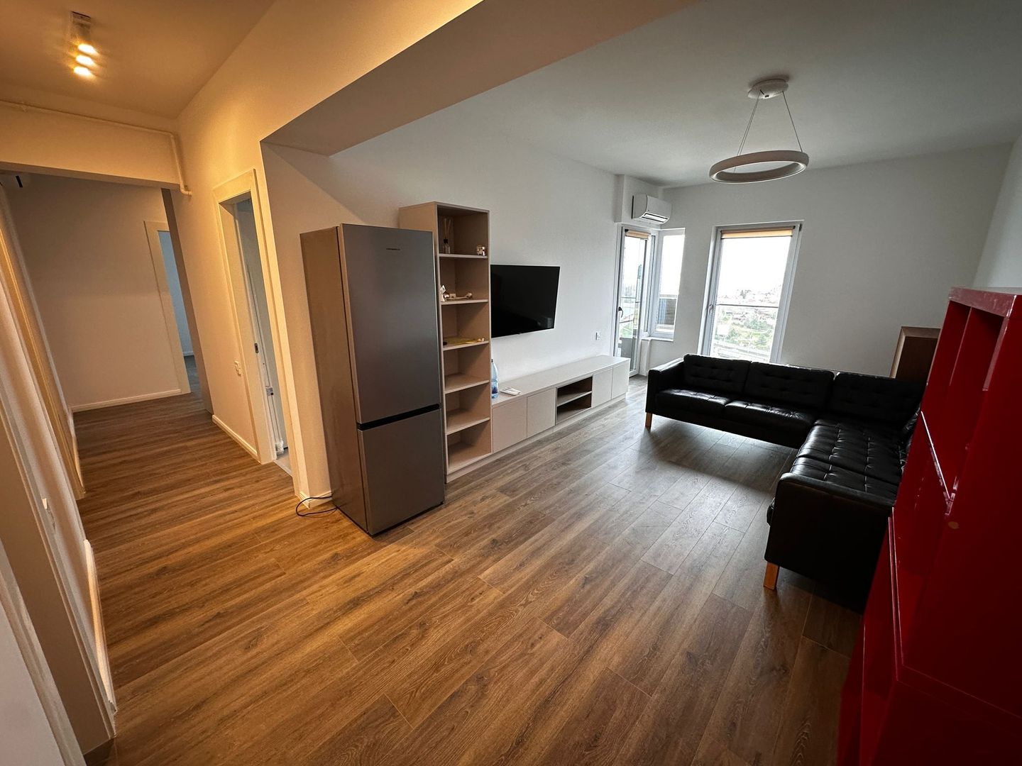 3 Camere Parcare 9 min Metrou Poenaru Lake House Virtutii Lacul Morii - Poză 1