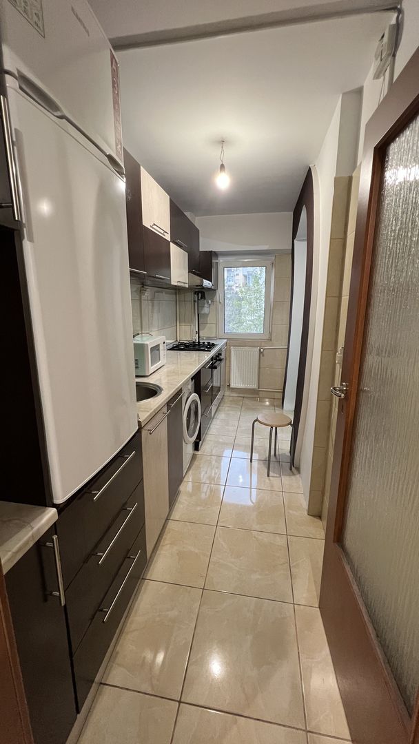 Garsoniera decomandata bloc 1986 Lujerului, Militari - Poză 9