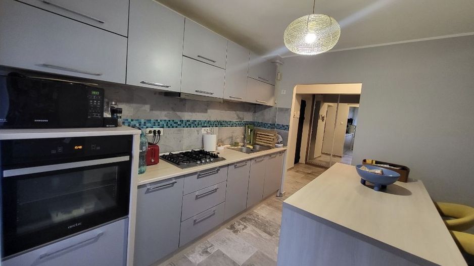 Vand ap 3 camere - Poză 1