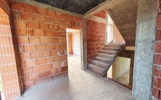 Casa la rosu, D+P+1E, 1433 mp teren, Valea Popii - Poză 13