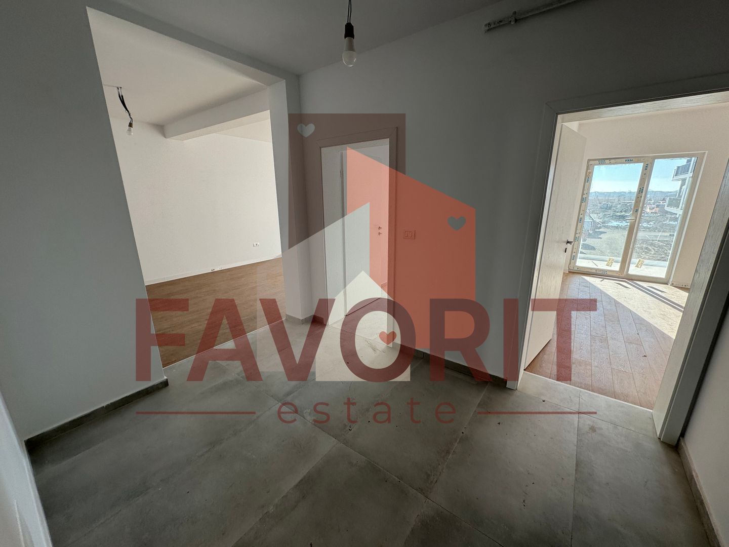 Gradina proprie. Spatios. Decomandat. Finisaje la alegere - Poză 9