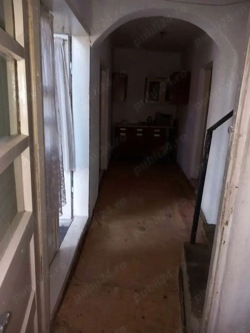 De vanzare casa 6 camere + curte, Rahova/Sos. Alexandriei - Poză 8