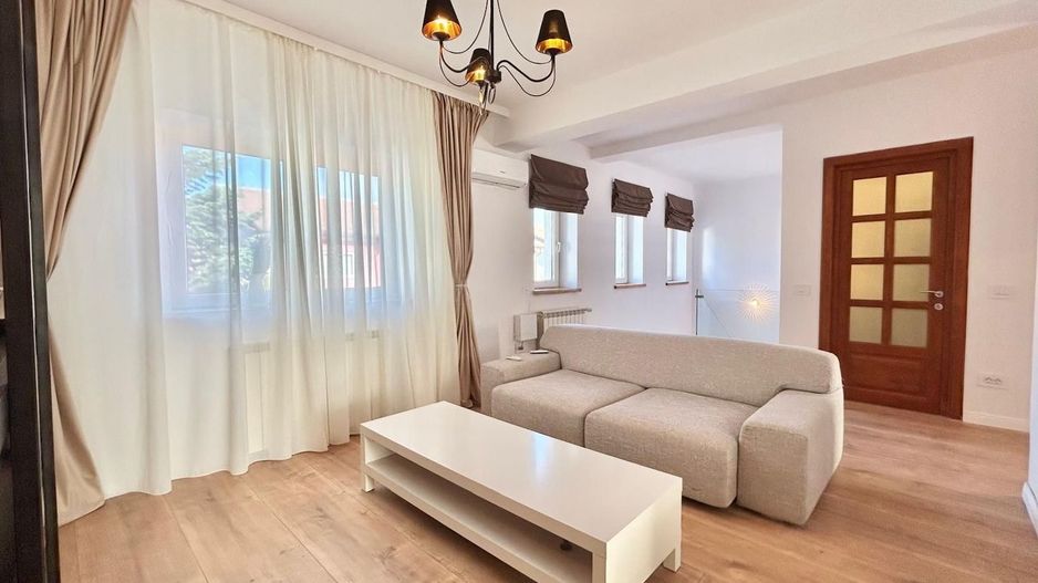Rent | 4 rooms Villa | Iancu Nicolae I Pipera I Private Garden - Poză 14