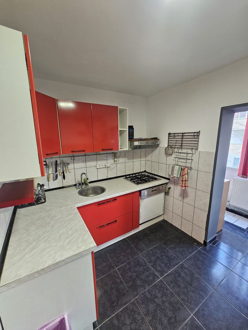 Soarelui-Gen 30 | 3 Camere |  Decomandat | Etaj 1 | 2 Băi | Centrală Proprie - Poză 10