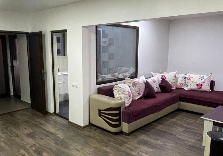 Apartament 3 camere de inchiriat - zona linistita, complet mobilat - Poză 1