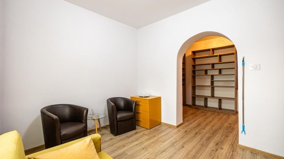 Casa parter, renovata, mobilata, gradina amenajata, str Petofi Sandor-Dumbravita - Poză 15