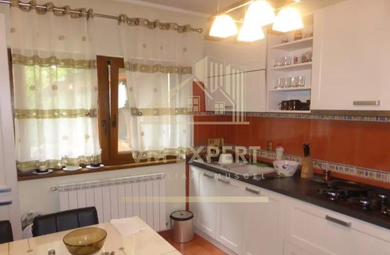 VILA 8 CAMERE, TEREN 511 MP, CENTRU CAMPULUNG - Poză 10