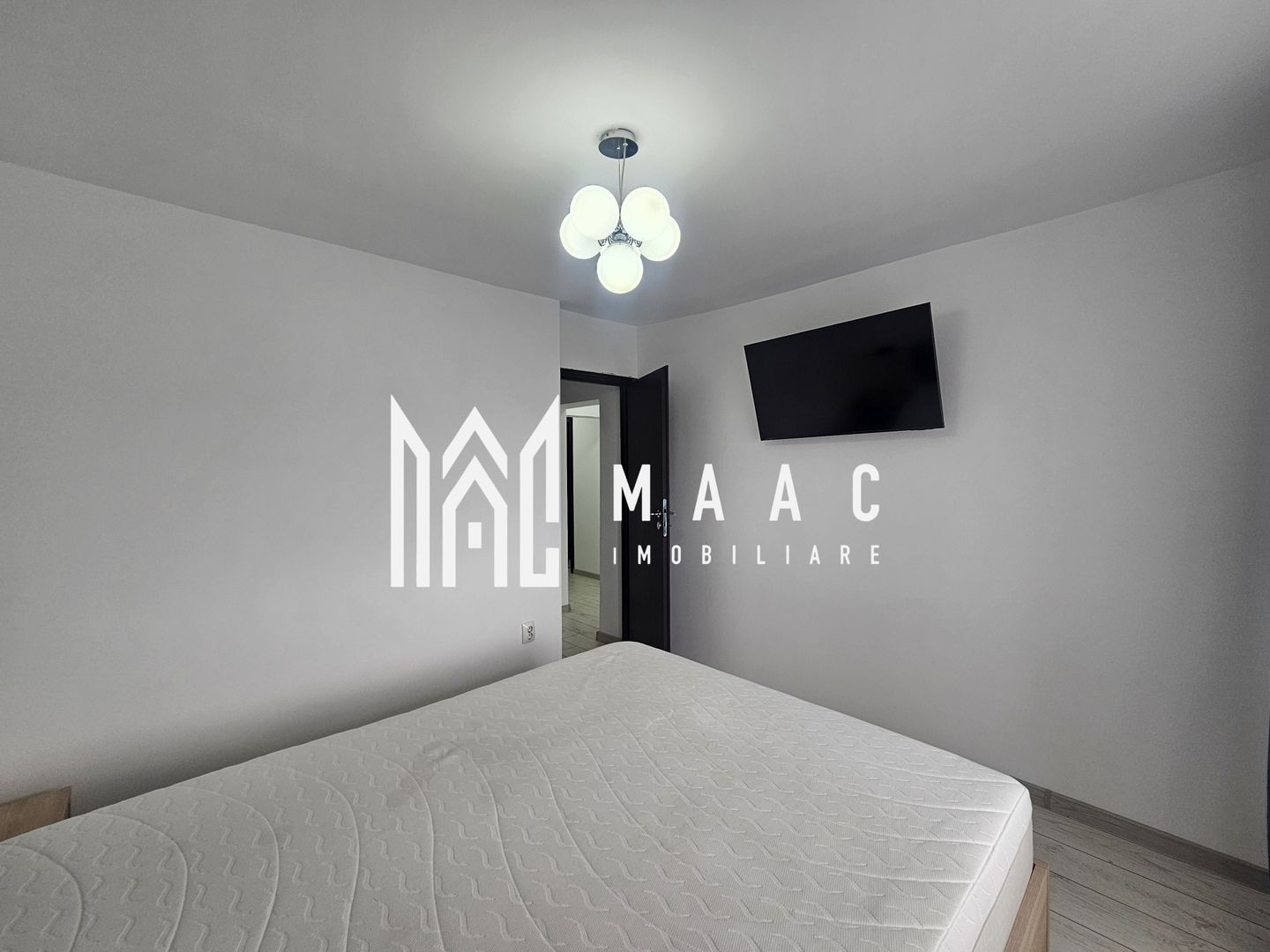 Apartament 4 camere decomandat | Central, Sibiu | 92 mp, 2 băi - Poză 11