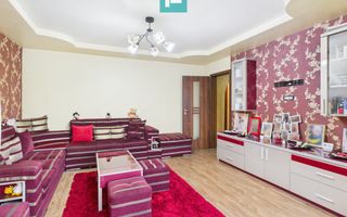 Apartament spațios cu 4 camere în Vlaicu - Poză 3