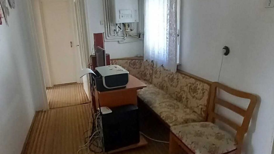 BRASADAS vinde ap 3 cam etaj 4/4 în Micro 15. - Poză 4