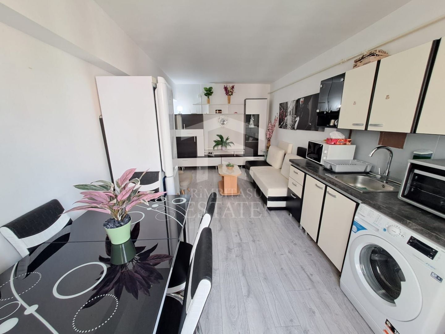 Studio Bd. Regiei Metrou Grozavesti - Poză 3