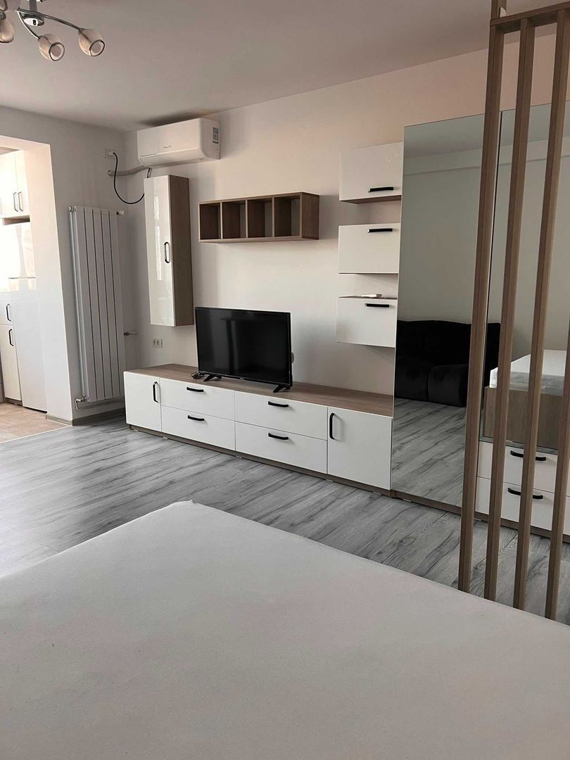 Garsonieră 30 mp, renovată, mobilată, 3 lifturi, metrou 2 minute - Poză 6