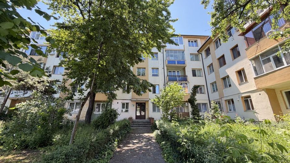 Apartament 2 camere semidecomandat/nemobilat - zona Fratii Golesti - Poză 15