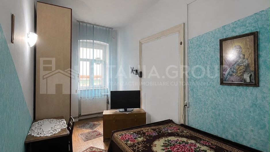 Apartament 3 camere, curte comună, Centrul Istoric Schei - Poză 2
