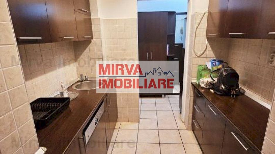 Vanzare garsoniera cu terasa, mobilata si utilata, zona Cina - Poză 18