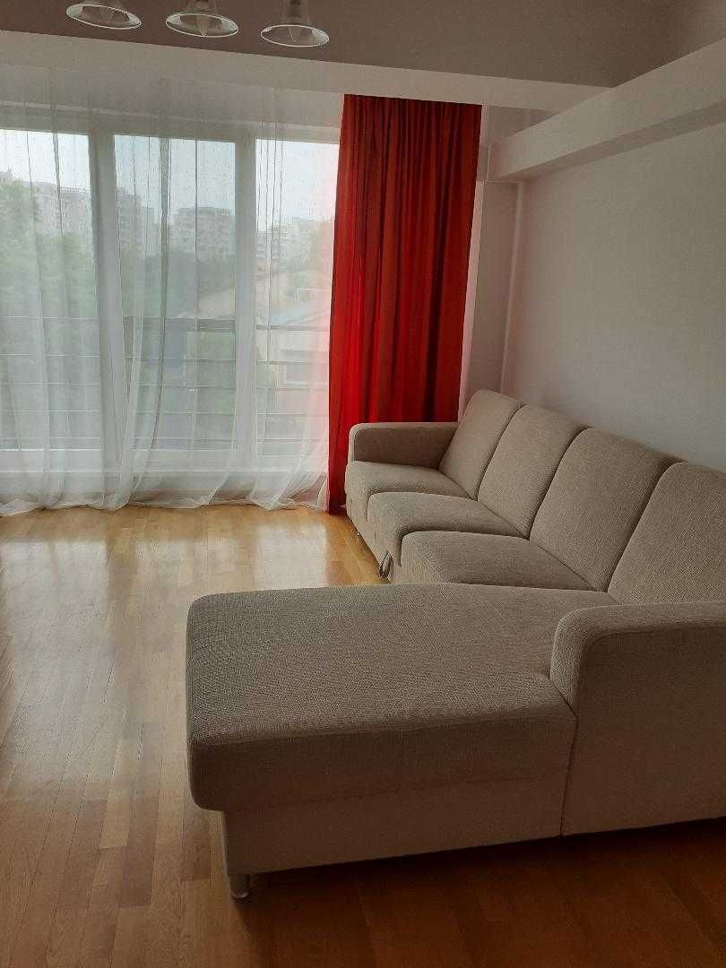 Închiriez apartament 2 camere, Decebal, mobilat, openspace - Poză 1