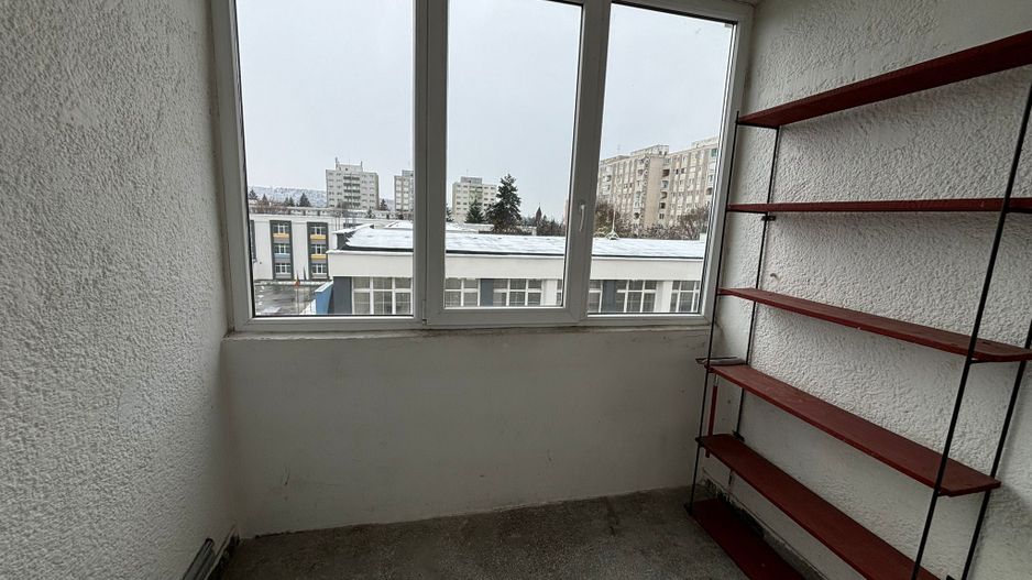 APARTAMENT CU 4 CAMERE ZONA DÂMBU CU 90mp - Poză 12