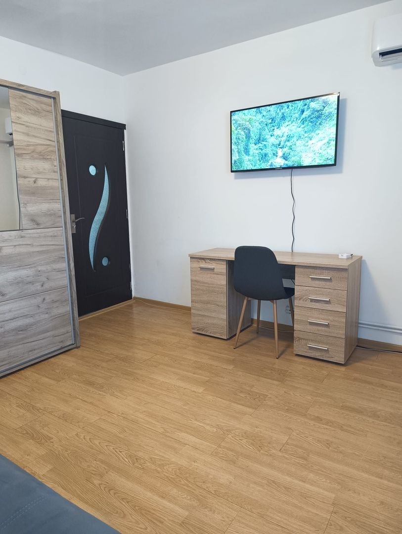 De inchiriat apartament cu o camera, etaj 1, Mazepa 1, 1500 lei - Poză 1