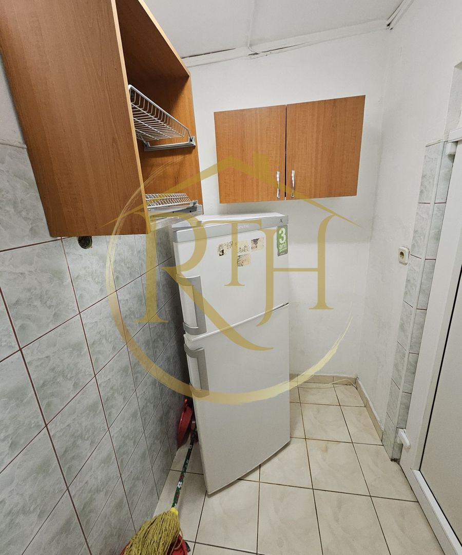 Oferim spre vânzare o garsonieră spațioasă în zona Take Ionescu - Poză 5