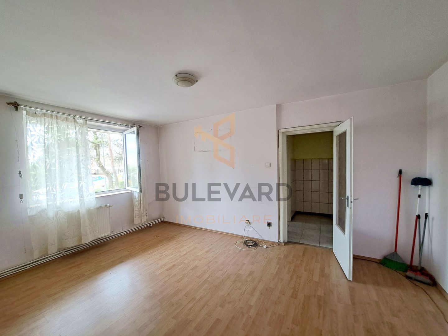 Apartament 2 camere zona Complex Mercur / Iulius Mall - Poză 1