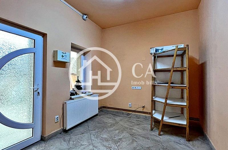 Anexe de vânzare pe o suprafata de teren de 2532 mp în Biharia, Bihor - Poză 4