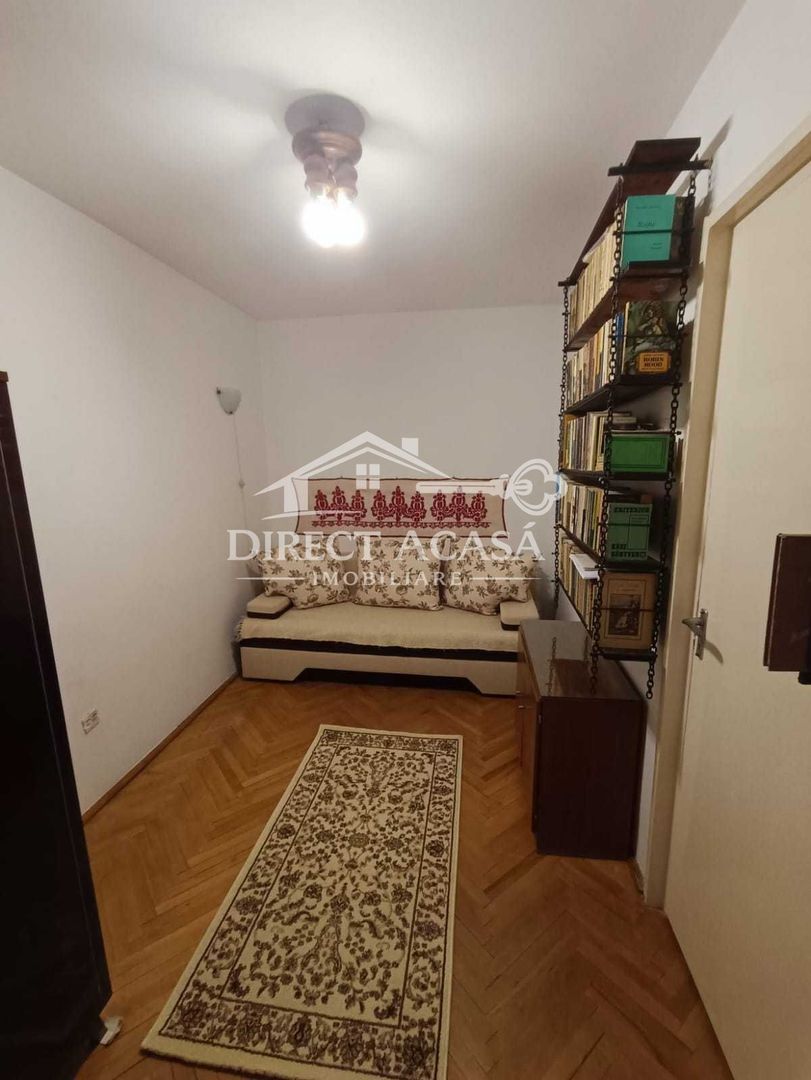 Apartament 2 camere cu garaj Aleea Savinesti - Poză 2