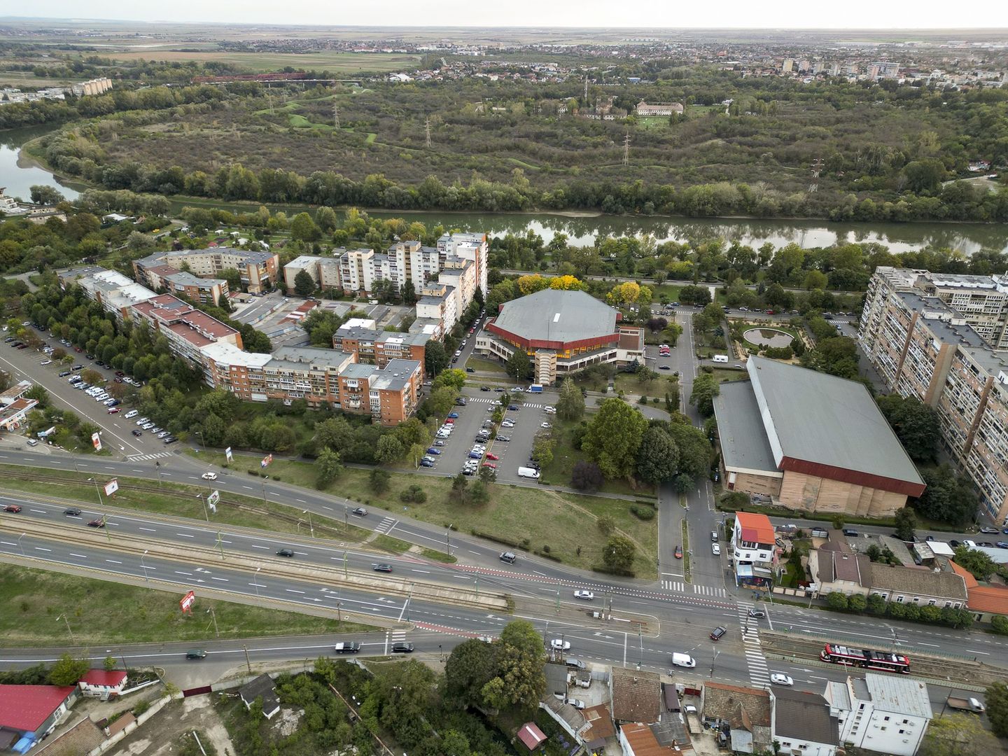 Calea Iuliu Maniu, urbanism P+2+M POT 65% CUT 1.25 - Poză 3