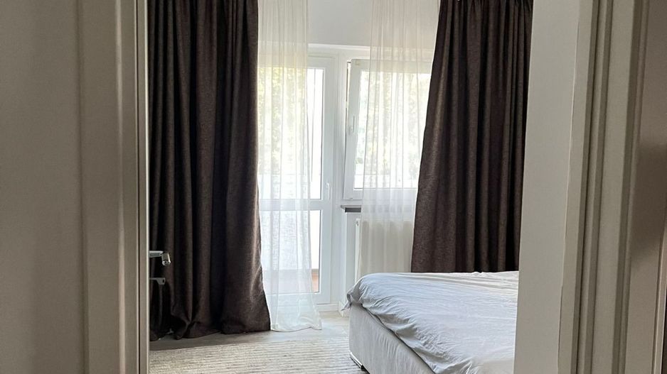 Apartament 2 camere zona Parc  Vacaresti/Oltenitei an 1986 - Poză 13