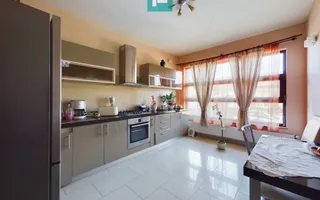 Vilă spațioasă cu 8 camere, Grădiște - Poză 19