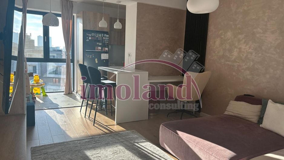 Vanzare - apartament 3 camere - mobilat&utilat + loc de parcare - Aviatiei - Poză 1