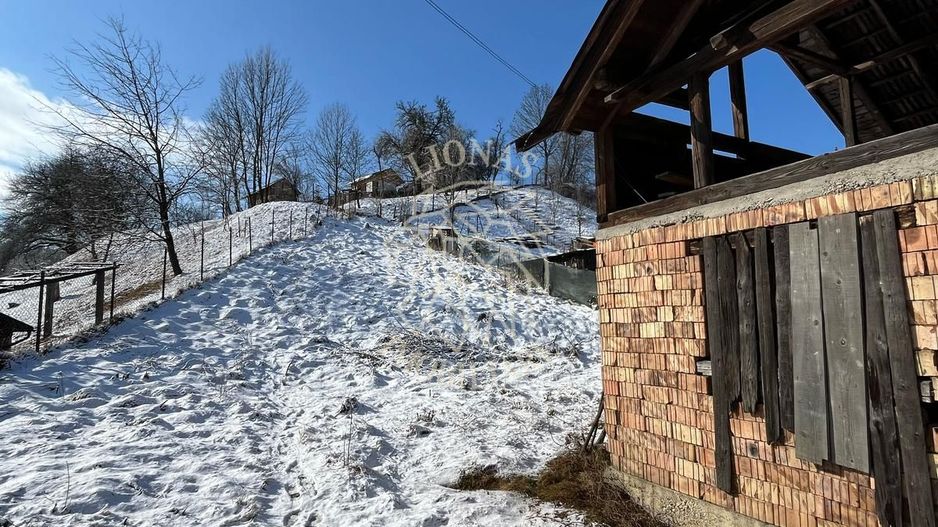 Casa la rosu-Zona Bistrita Bargaului-Teren-700mp - Poză 6