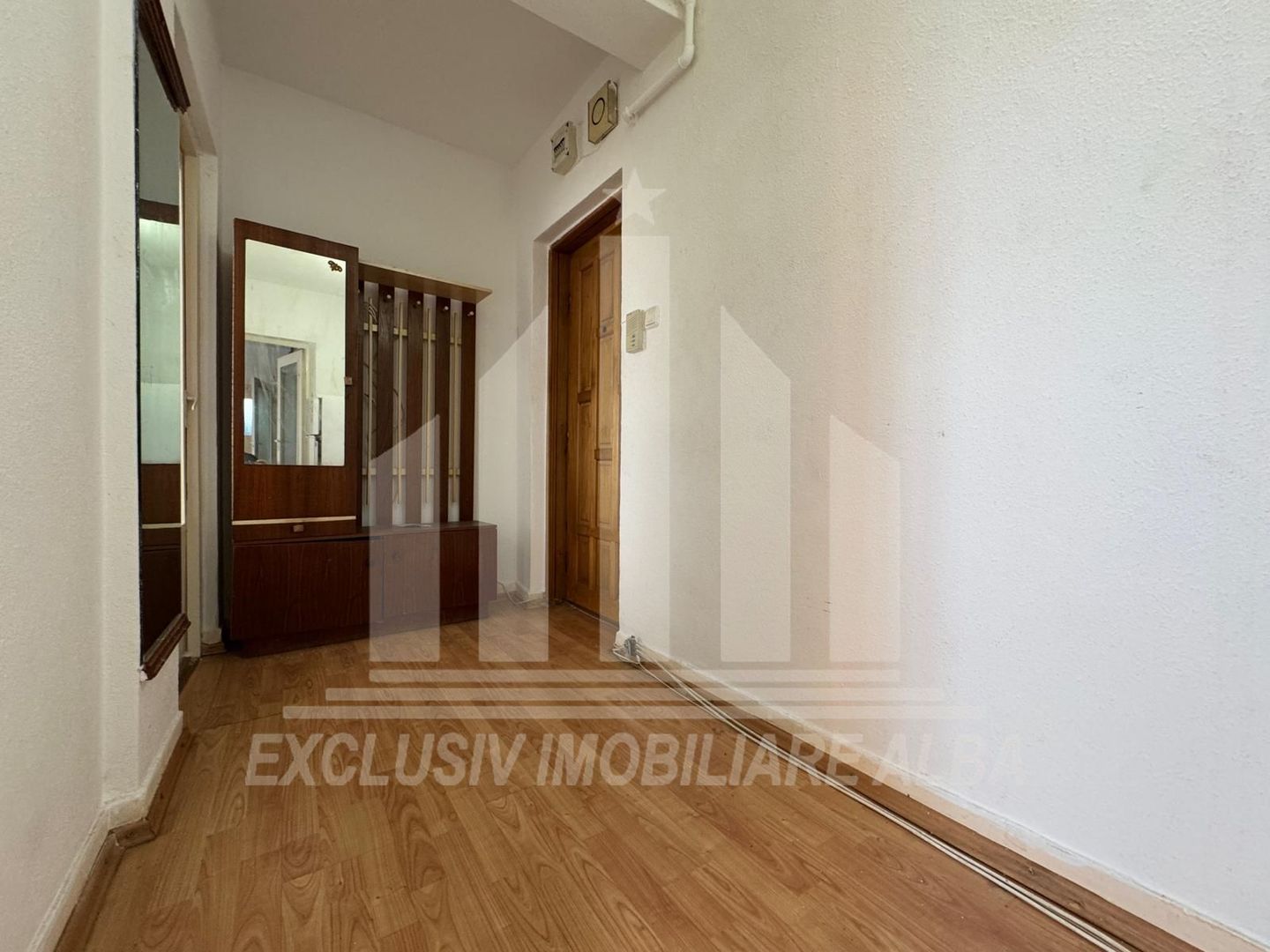 Apartament 3 camere | De inchiriat | 65 mp | Cetate - Transilvaniei - Poză 3