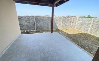 Vand duplex P+E 120mp 3 bai 4 dormitoare Mosnita Noua - Poză 19