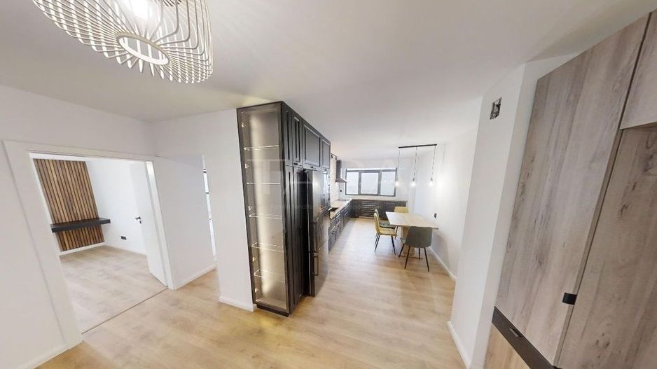 Apartament spațios, recent renovat modern, Zona Recuperare, UMF. - Poză 4