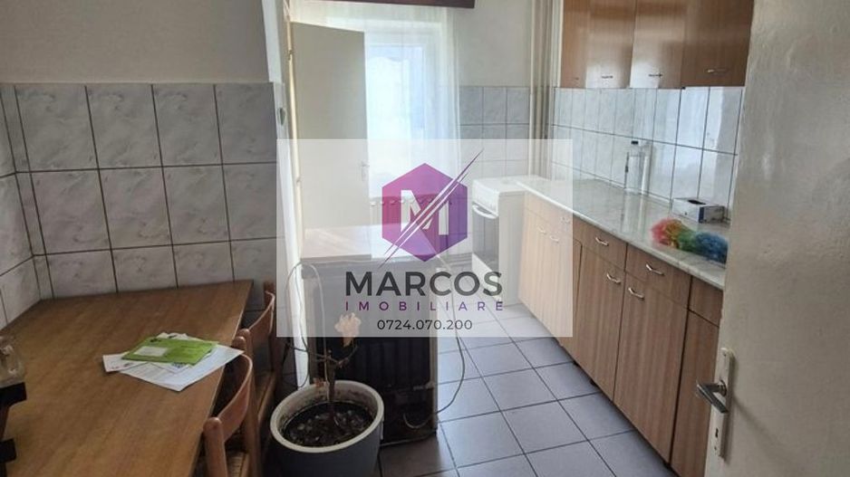 Vand apartament 3 camere Lunca - Poză 3