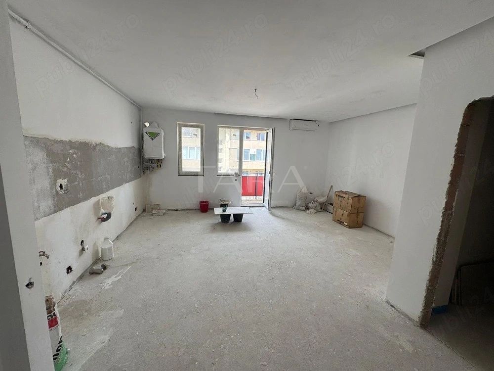 Apartament semifinisat cu 3 camere și balcon generos. - Poză 2