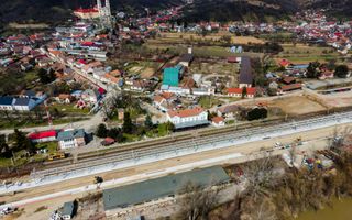 Oportunitate de investiție în Orașul Lipova - Poză 2