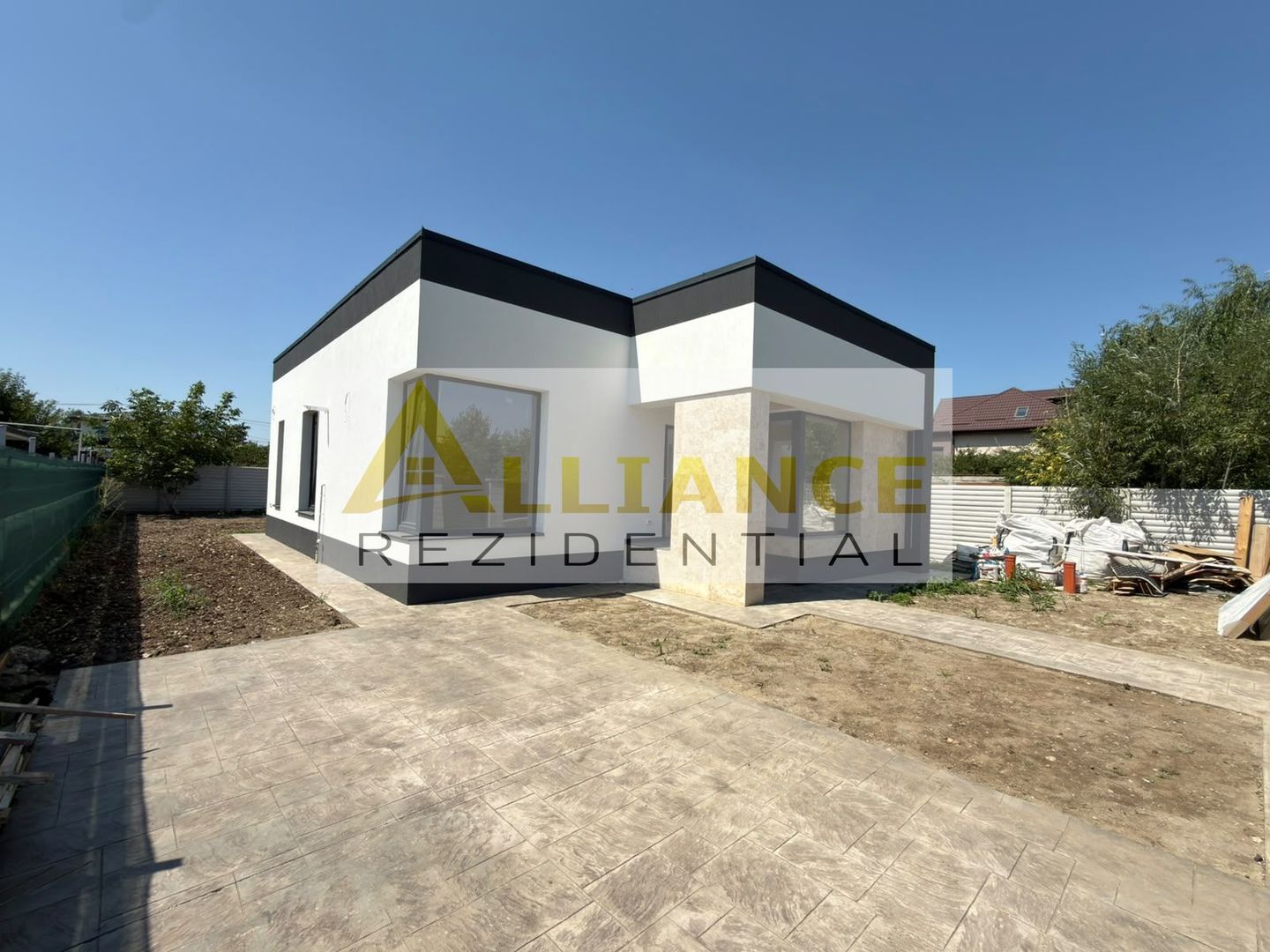 Casa individuala cu 4 camere - teren 454mp - mutare imediata - Poză 2
