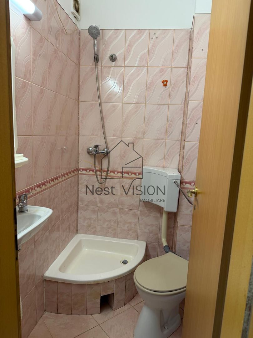 Apartament spațios cu 4 camere cu garaj - zona Ștrand - Poză 16