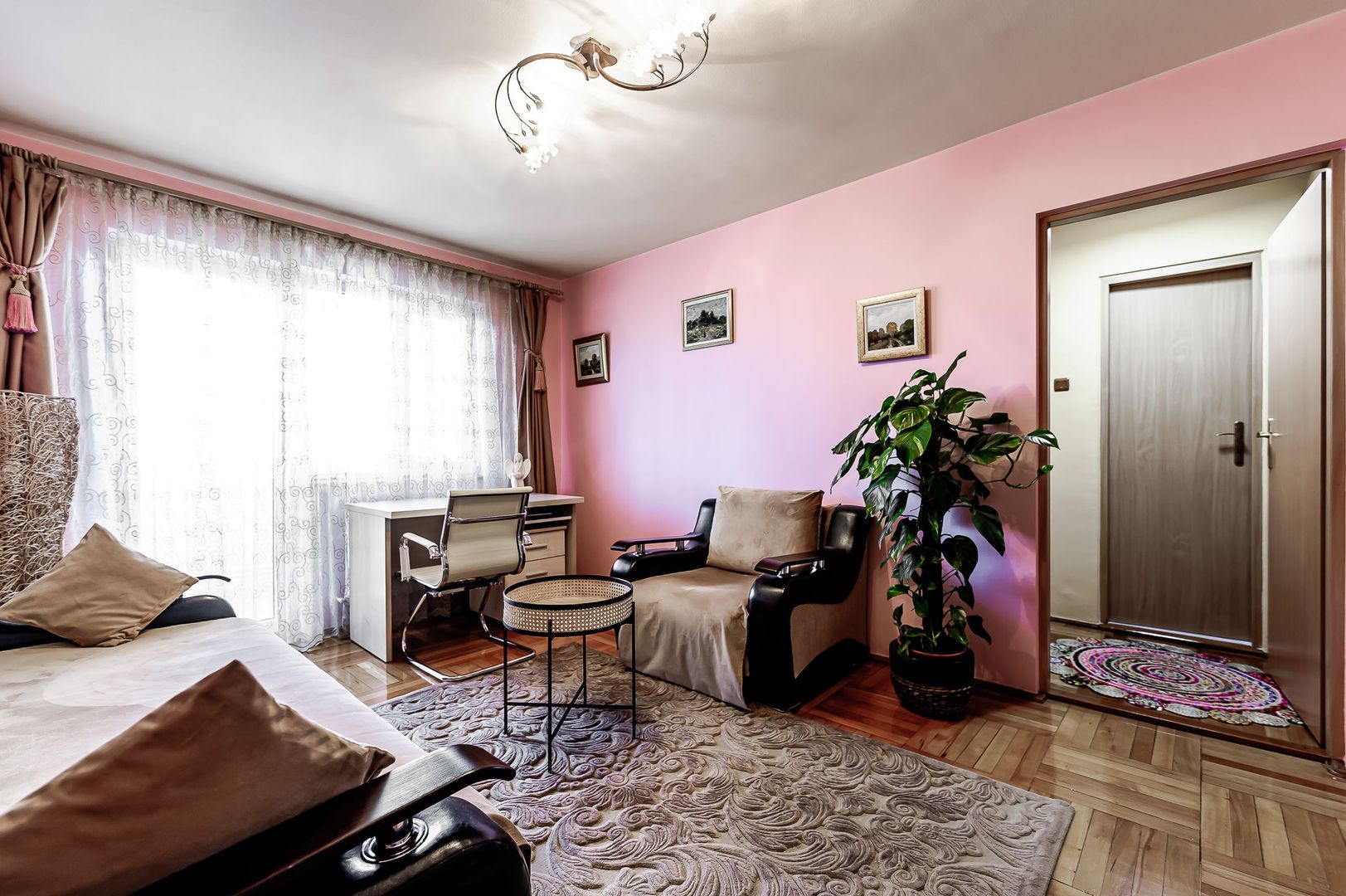 Apartament 3 camere "la cheie" - Revolutiei - COMISION 0% - Poză 2