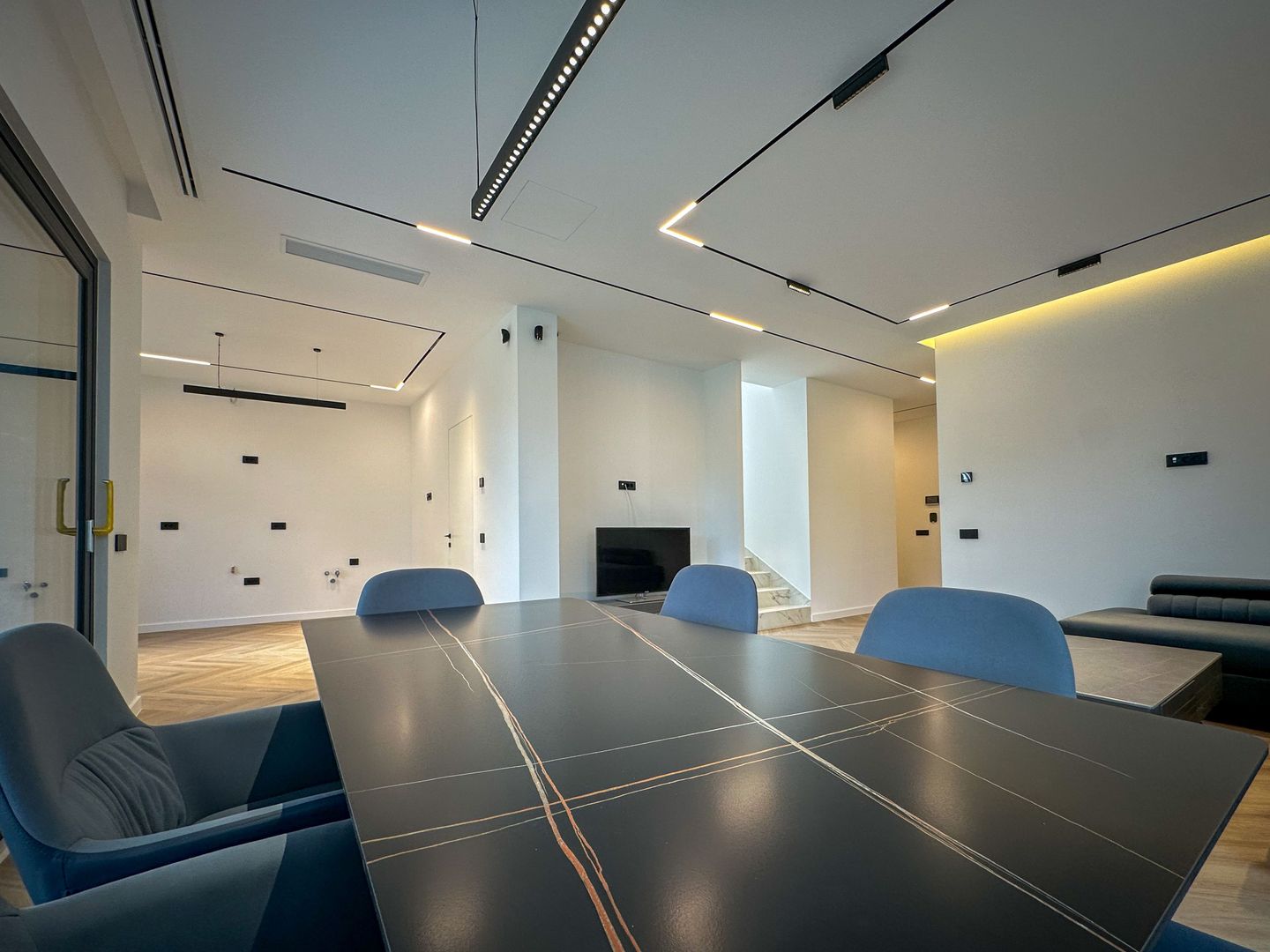 UNIC  |  Vilă Individuală Premium cu Design Contemporan și Finisaje de Lux - Poză 2