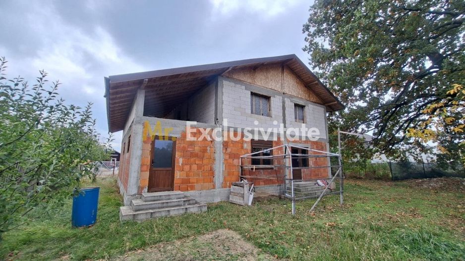 Casă Suseni-Cersani construcție solidă, teren 578 mp, zona superba - Poză 4