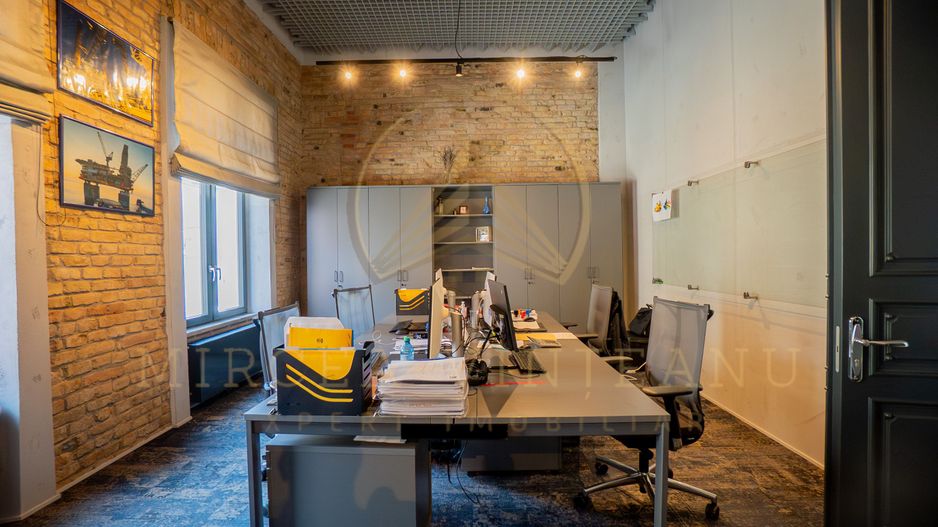 Vilă istorică de vânzare în Peninsula Constanța - Poză 13