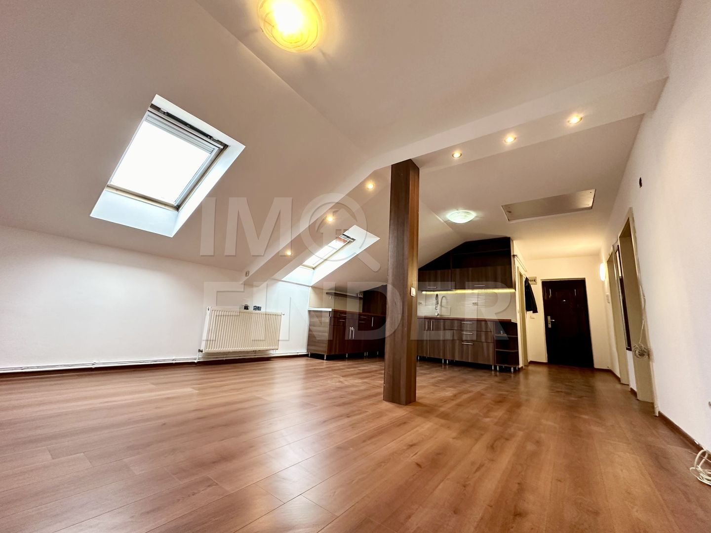 1765 EURO/MP - 3 camere 81 mp, finisat, parcare inclusa, Buna Ziua - Poză 6