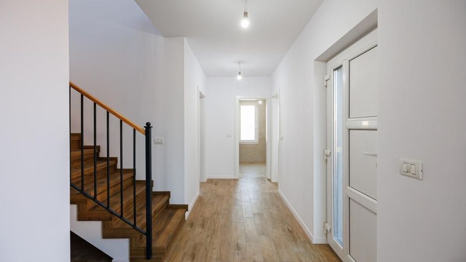 Duplex P+E în Moșnița Nouă, 3 dormitoare, 3 bai, teren 403 mp. Comision 0% - Poză 7