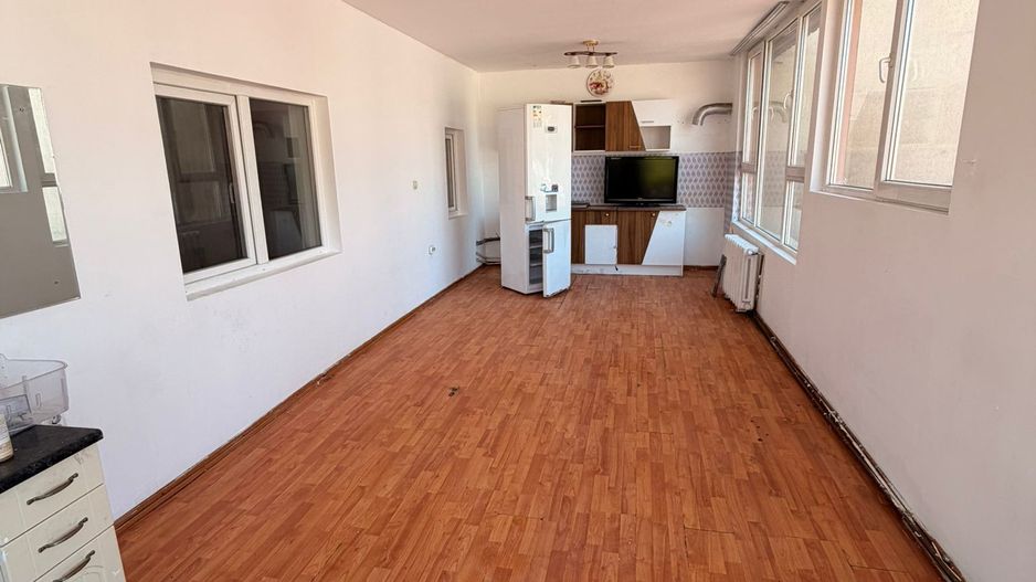 URGENT!,Sebastian-Liberty Center,190 mp utili, teren200 mp, NEGOCIABIL - Poză 3